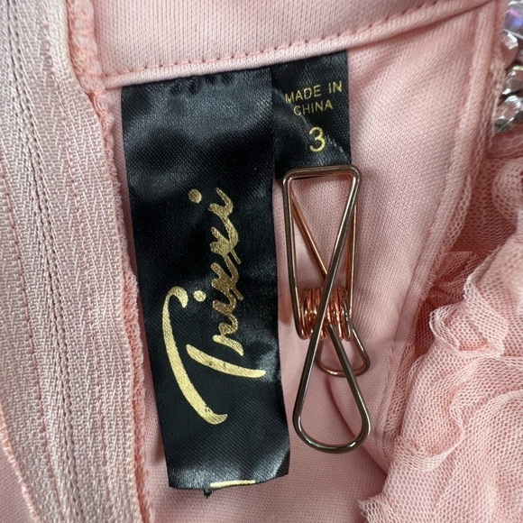 Trixxi Pink High Neck Embellished Waist Mini Swing Dress Size 3 Women’s - Picture 2 of 6